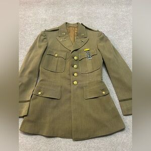 Authentic WWII officer’s uniform set 1943-1945-2nd LT